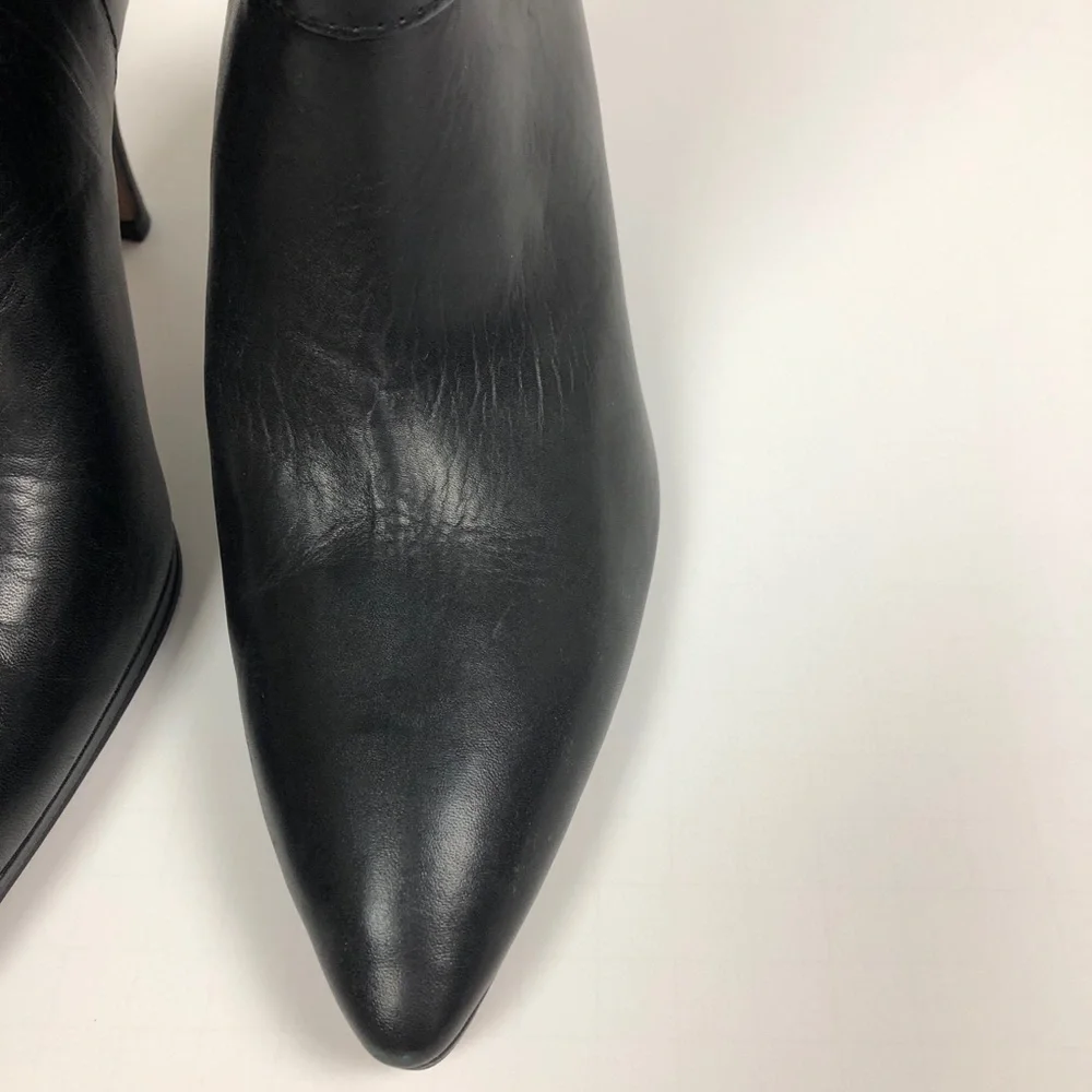 AdrienneVittadini Jael Folded Cuff Bootie - Picture 10 of 15